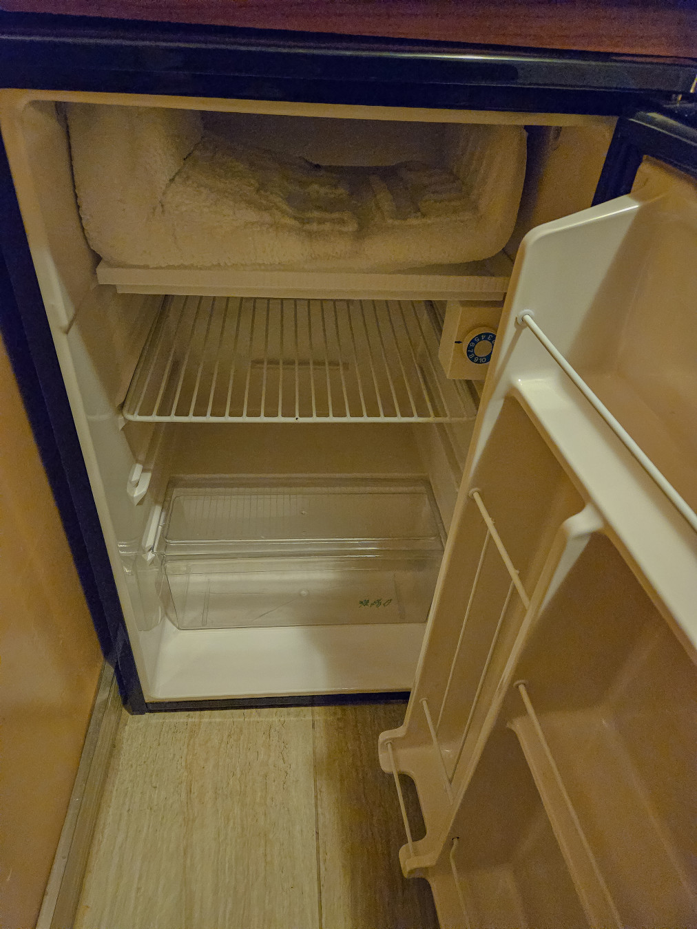 캐나다 캘거리 숙소 냉장고