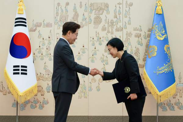 한성숙 프로필 제50대 국무총리 취임 나이 학력 고향 중기부 장관 및 모두의 창업 사과 핵심 정리