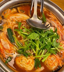 우리집만두-버섯매운칼국수