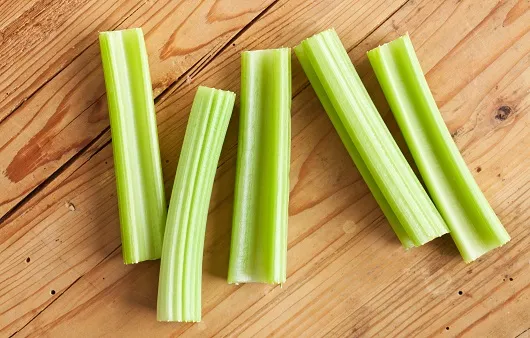 샐러리 효능 알고 먹는법 잎 생으로 손질법 요리_1