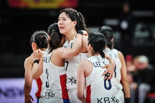 전원 탈락한 축구, 농구 배구