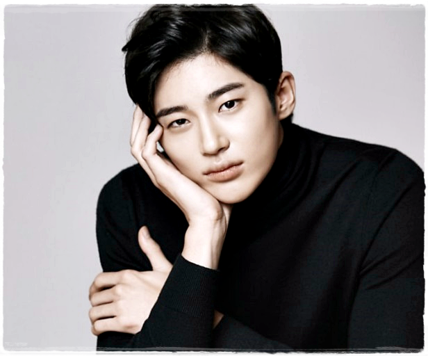 변우석