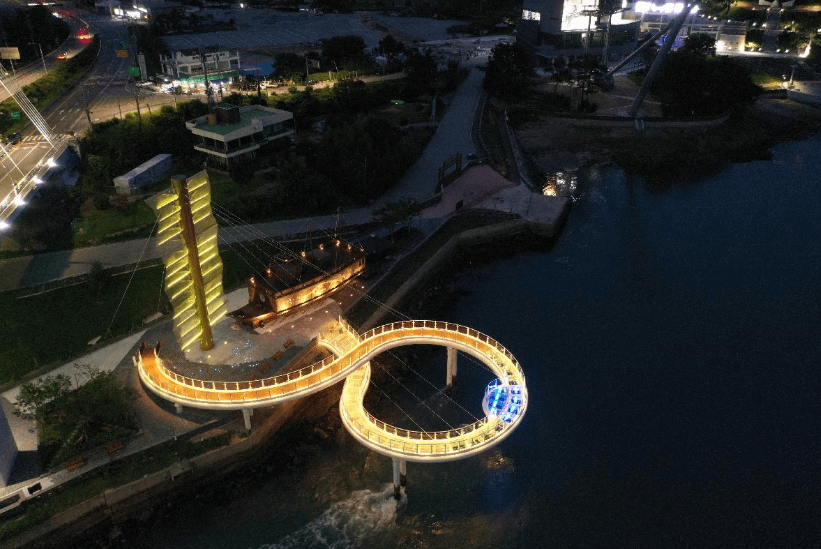 우수영관광지 (명량대첩의 감동을 느낄 수 있는 역사 체험의 장)