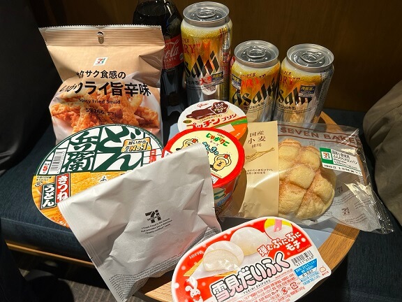 세븐일레븐에서-구매한-음식들