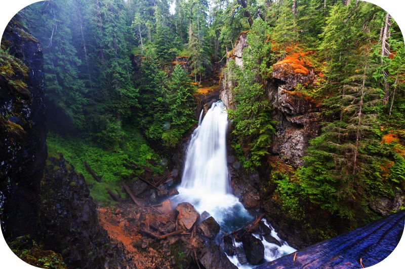 캐나다-밴쿠버-산속-폭포