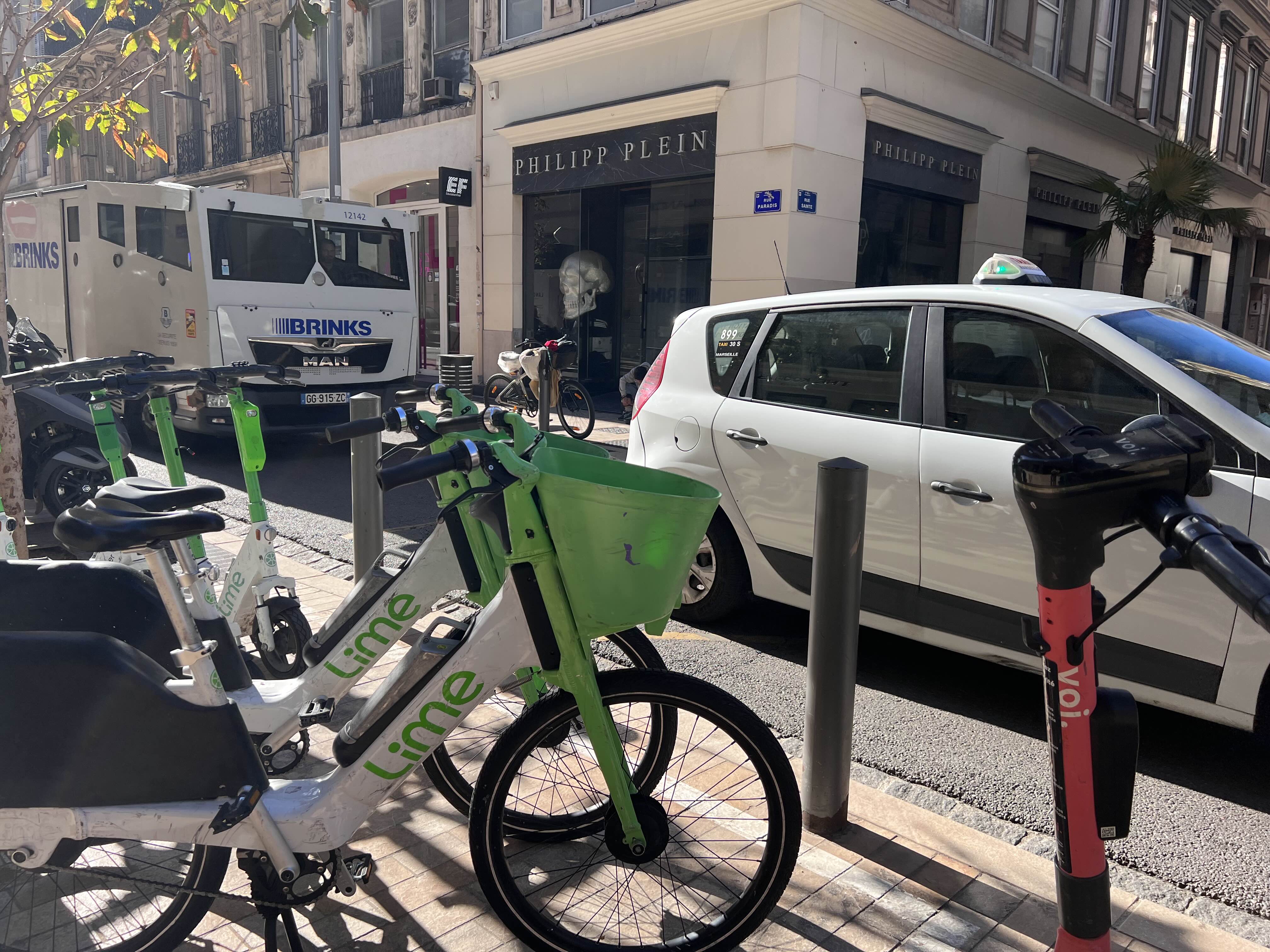 마르세유 전동킥보드