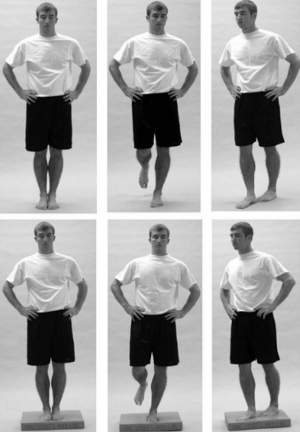 에어렉스위에서-한발로-서있는-사진