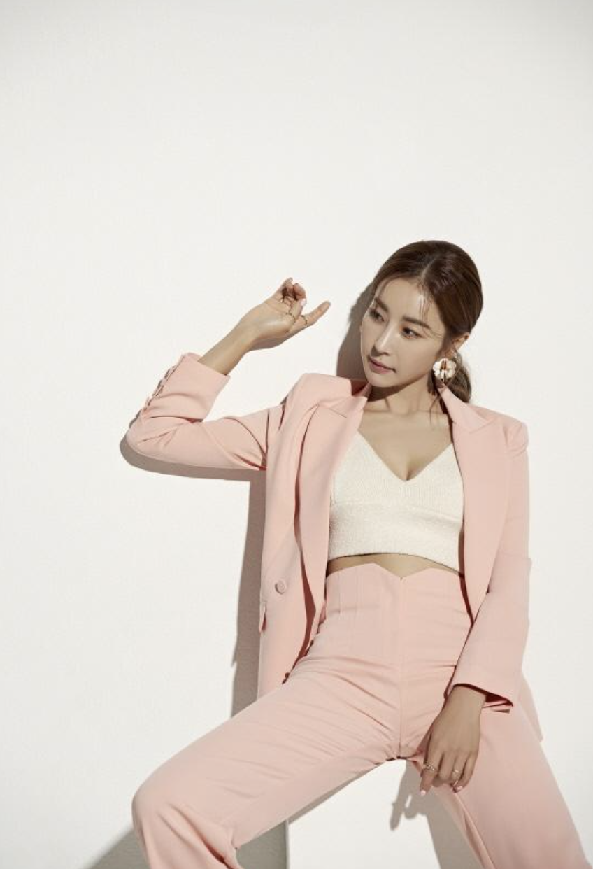 한다감 화보 몸매2