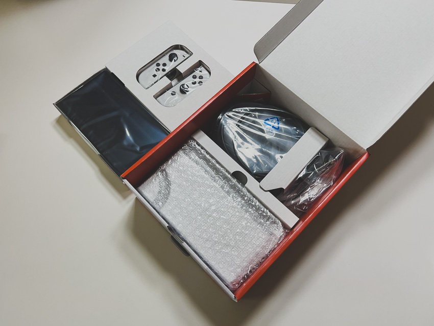 닌텐도 스위치 OLED 구성품