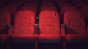 줄거리 요약 없이도 끝까지 읽히는 영화 리뷰는 어떻게 만들어질까 관련사진