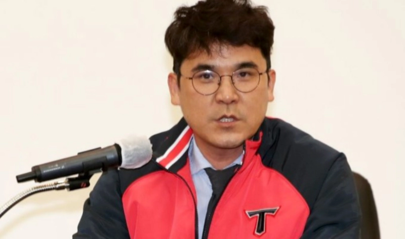 장정석 기아 단장 뒷돈 해임