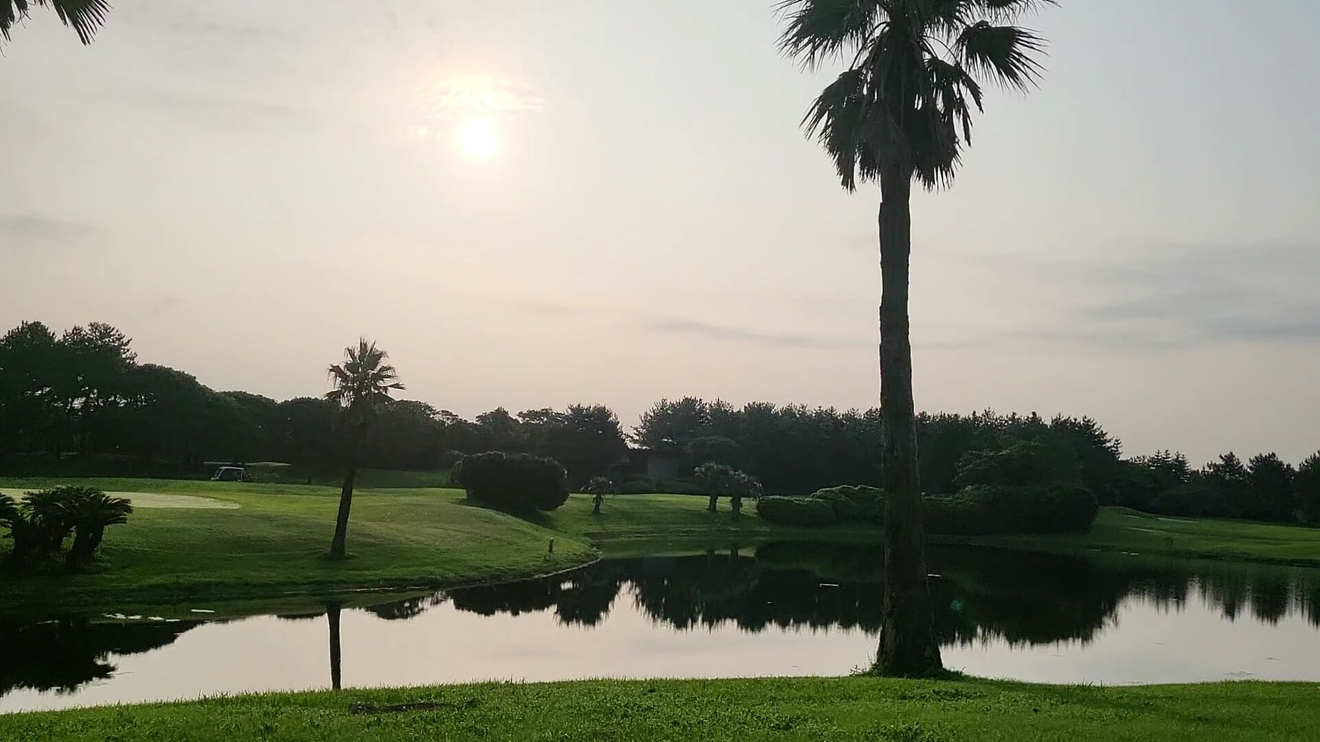 해비치제주CC 호수에 비친 전경