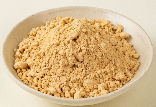 한국의 떡 종류 인절미-콩고물