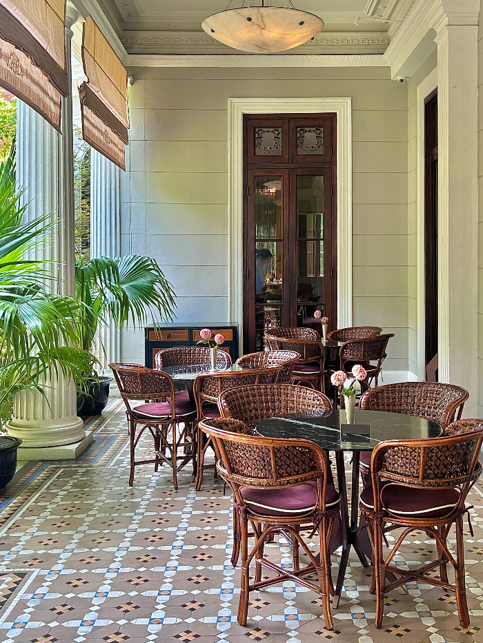 PRADA 미샹(Mi Shang) 테라스석