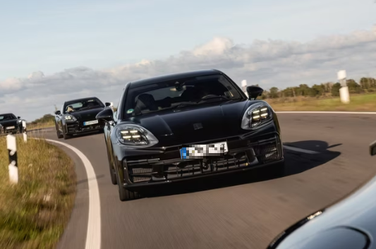 포르쉐 파나메라 외부 디자인