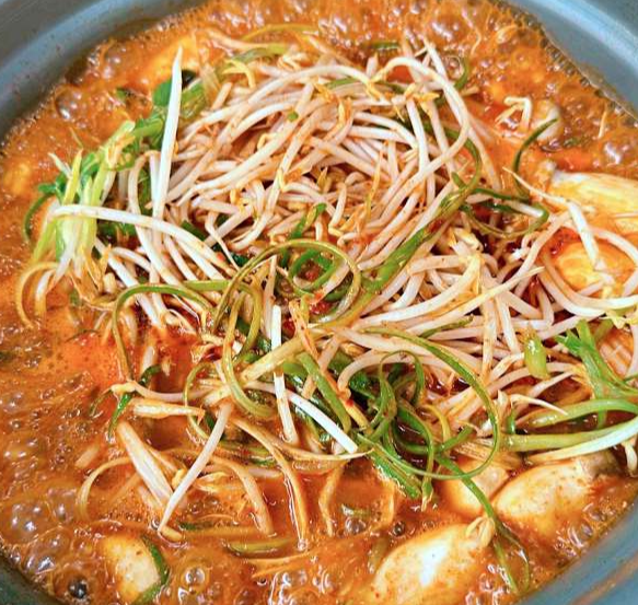 서민갑부 상계 노원 중독성 있는 숙주 수북 매운맛 등갈비 전골 맛집