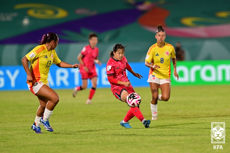 여자 U-17 축구 대표팀 월드컵 콜롬비아전 조별리그 경기 결과 케이시 페어 득점 골 영상 중계 다시보기
