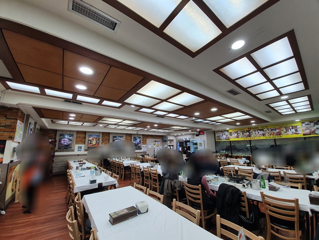 장안동_일미간장게장_매장_내부