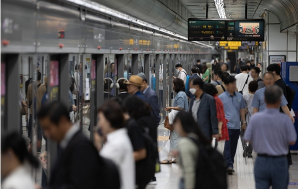 인천 ↔ 서울 출퇴근 교통 완벽 가이드 (지하철·버스·기후동행카드 활용법)