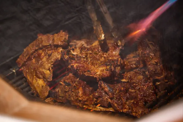 생생정보 우와한 식당 숯불돼지목뼈구이