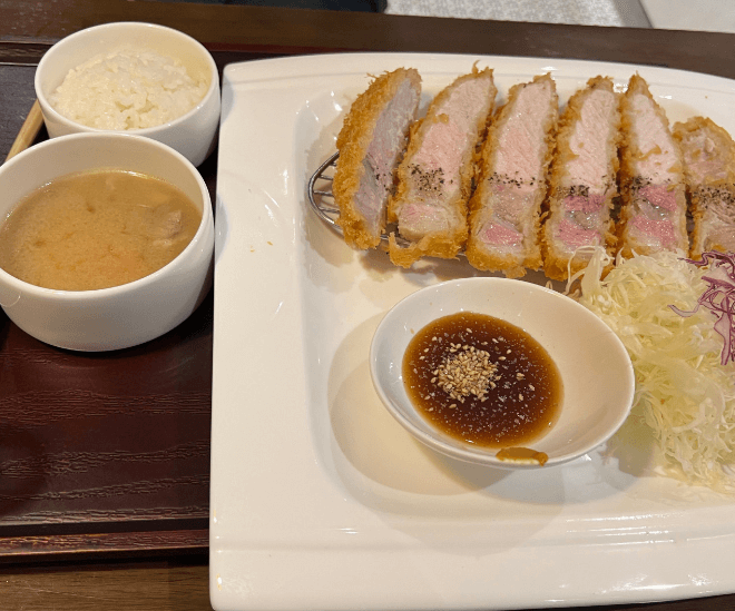 생방송투데이 흑돈가스 광주 서구 개척식당 맛집