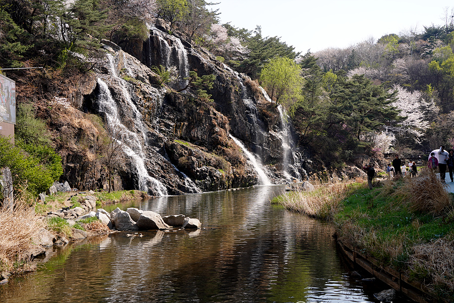 홍제천 인공폭포