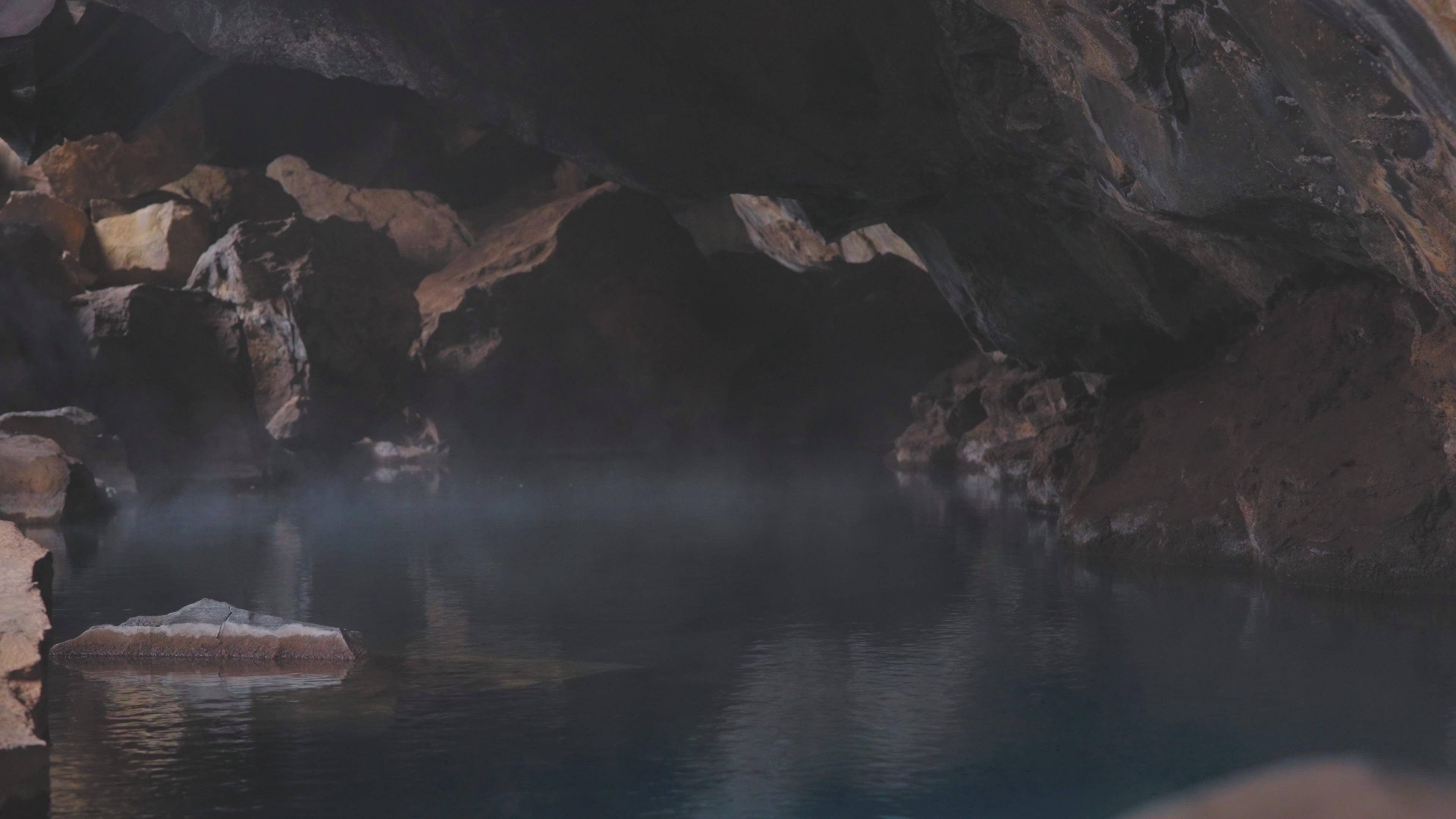 아라시야마 가덴쇼 온센: 천연 온천수로 피로를 풀고 힐링하세요