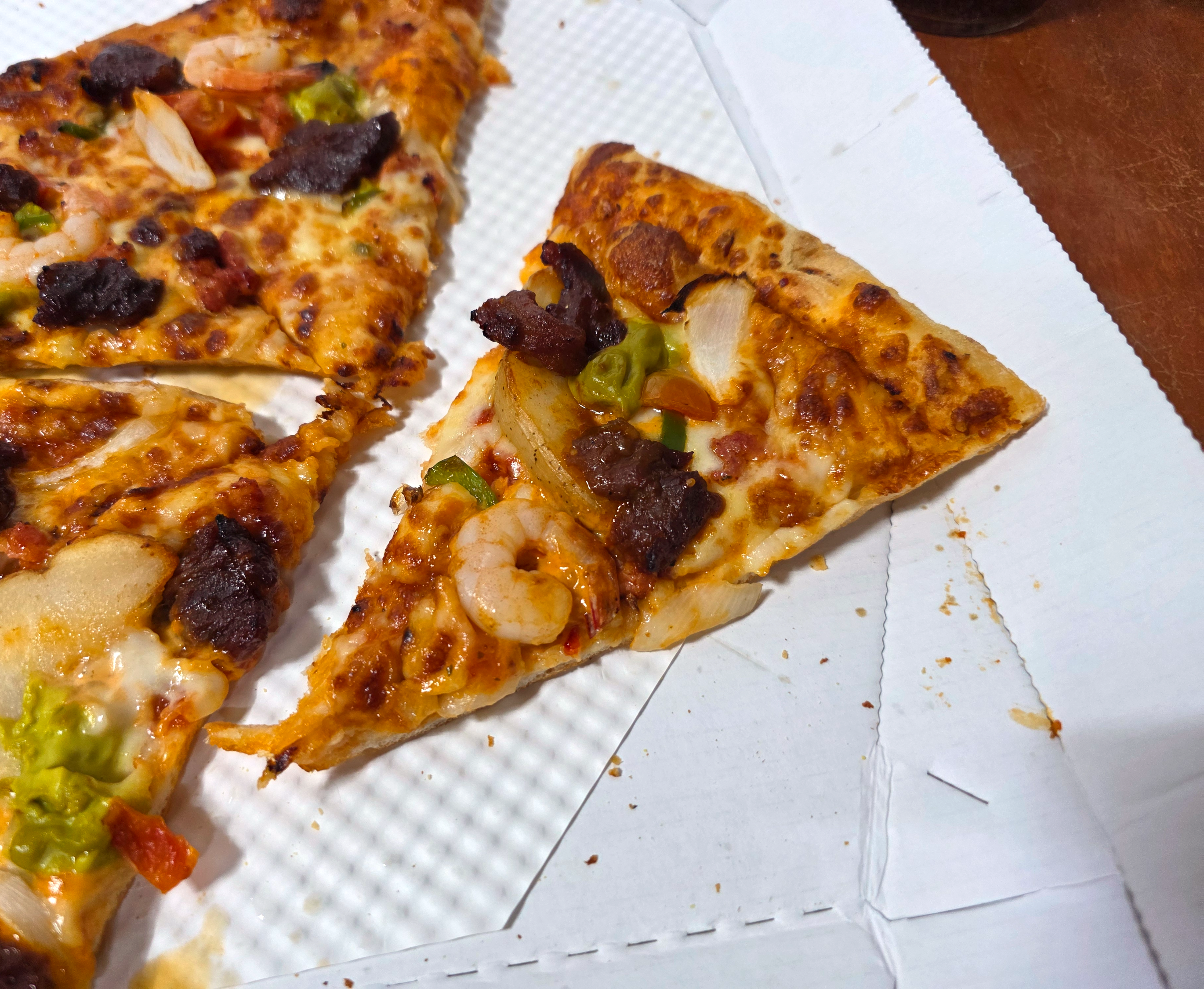 도미노피자LA치폴레갈비스테이크