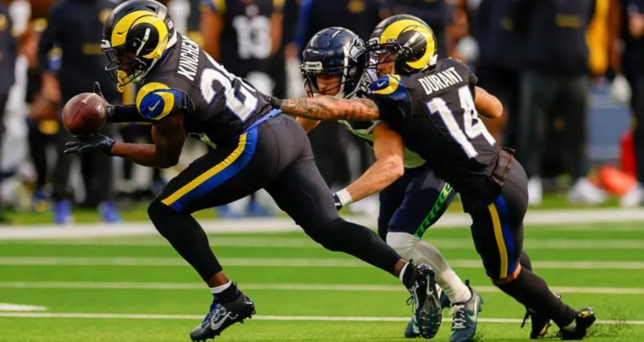 4번이나 인터셉션을 당한 샘 다놀드