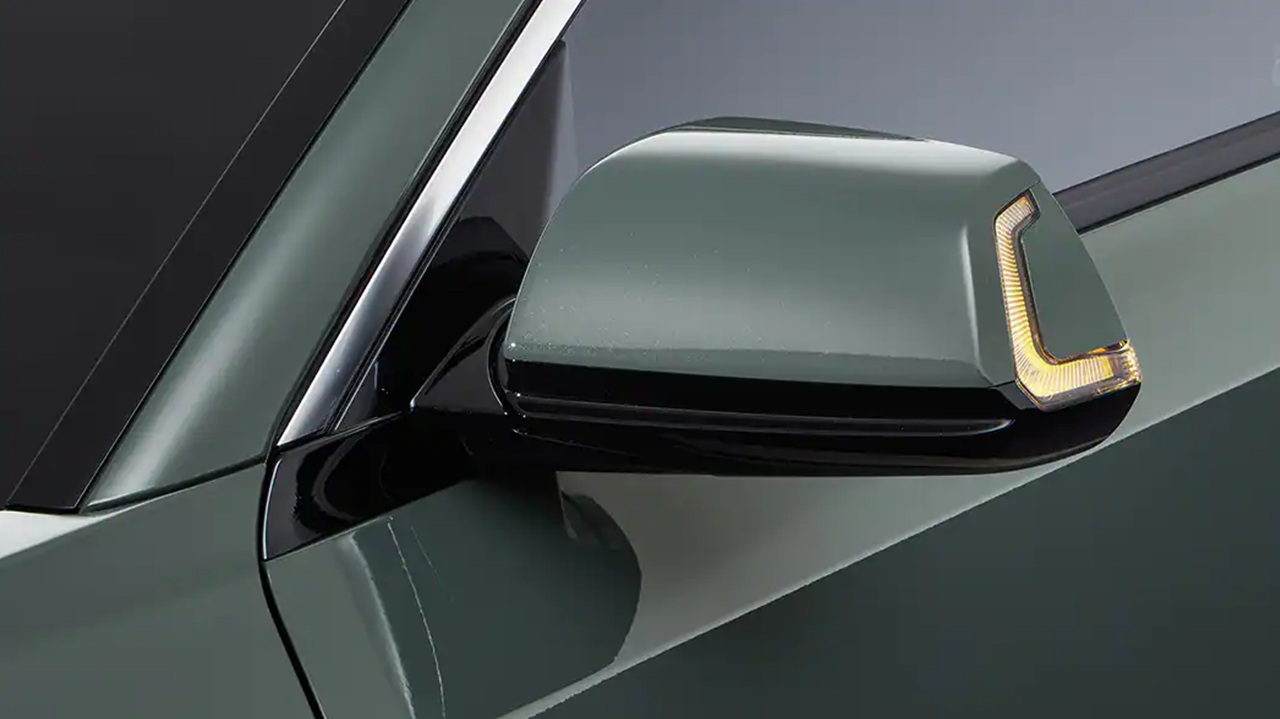 2024년형 니로 하이브리드 사이드 리피터 디자인