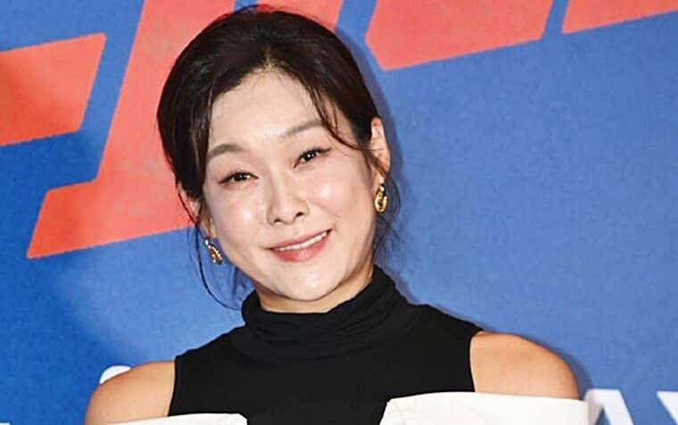 현영 쇼핑몰 사은품 논란