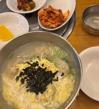 만두국