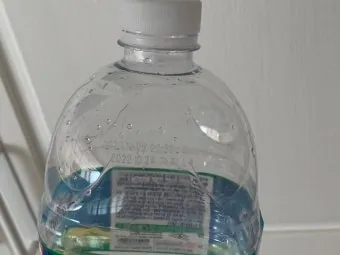 생수 유통기한 지난 제품 마셔도 되는지 건강 정보_4