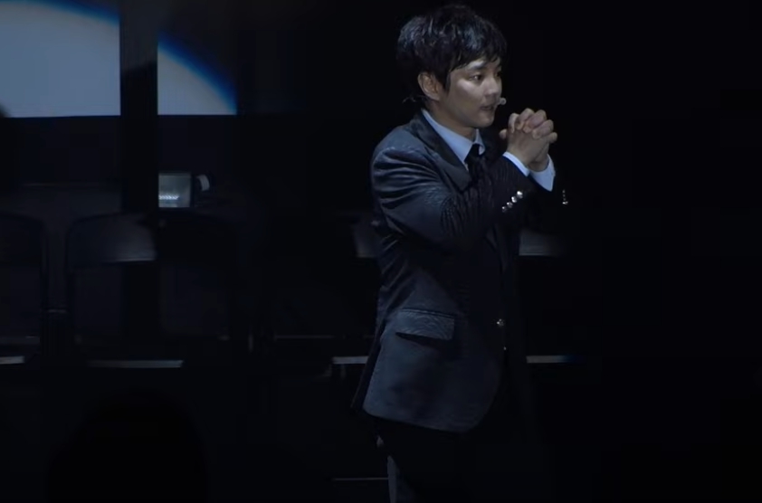 아판타시아 현수막 포스터