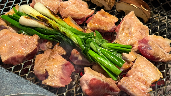 마곡 고기맛집 쪽파올려 굽는 두툼한 삼겹살 숯불구이