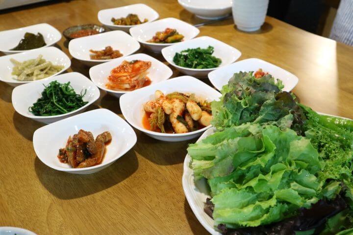 생생정보 장PD의 AI 여행기 AI 추천! 연인이 가기 좋은 가평 여행 코스 자라섬꽃페스타, 자라섬 출렁다리, 브릿지짚라인, 클럽비발디(수상레저), 다믈촌 (잣두부전골 전문)