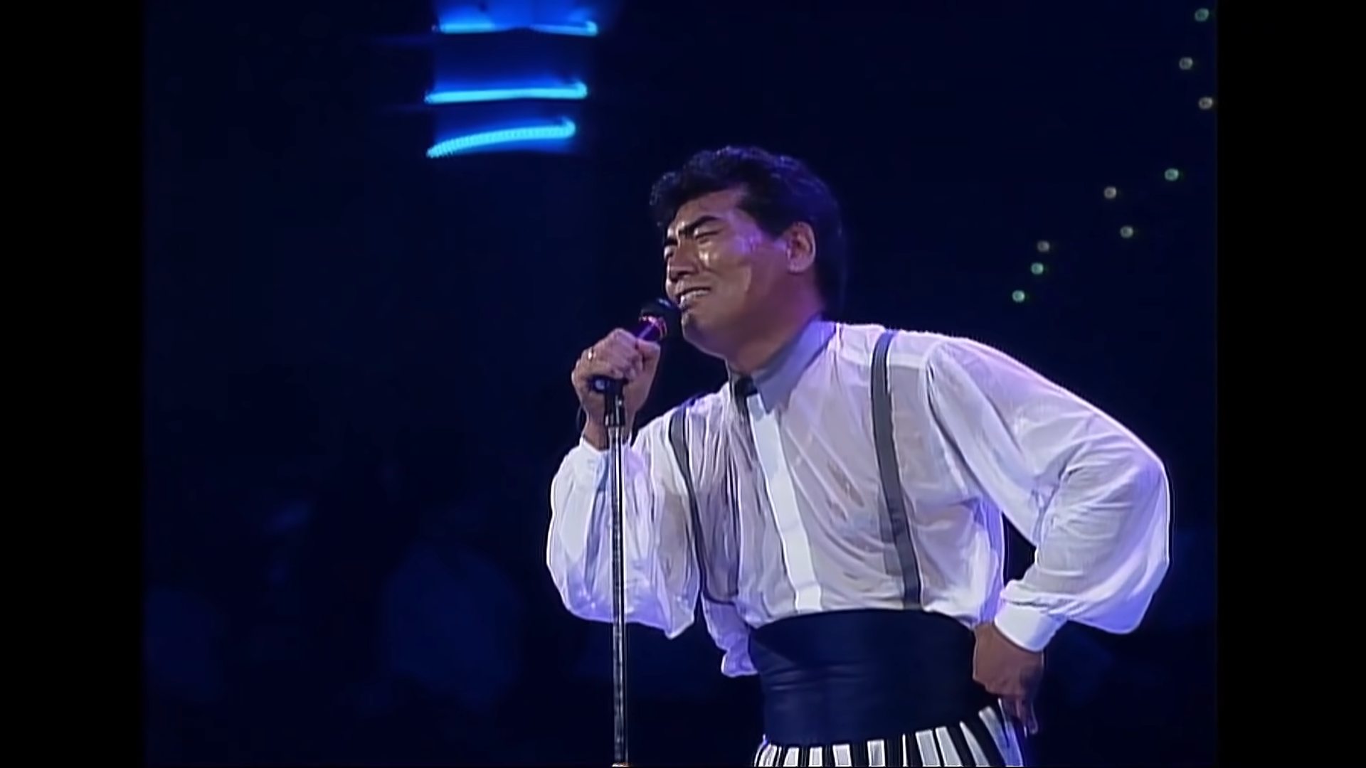 나훈아가 부르는 김현식 '내 사랑 내 곁에' (희귀영상) 초고화질 개선판 1-4 screenshot