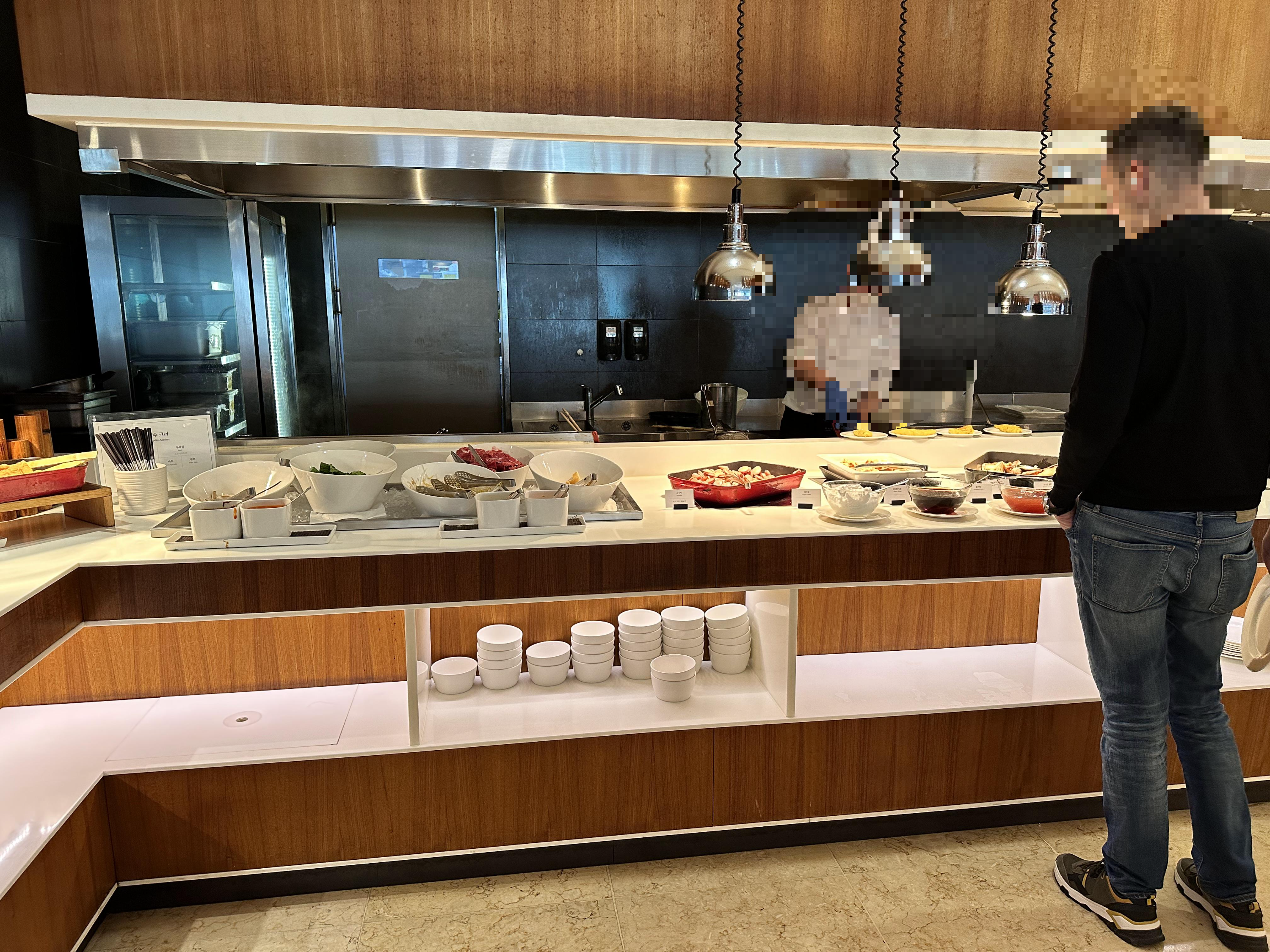 쌀국수 오므라이스