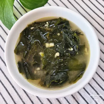미역국 맛있게 끓이는 방법과 깊은 맛 내는 팁_5