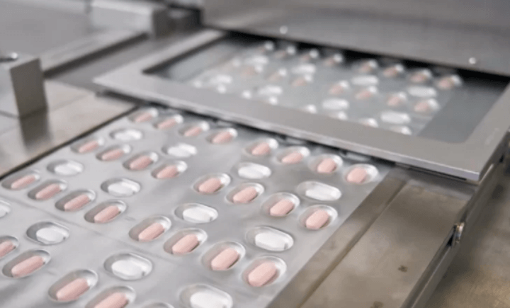 경구용-치료제-팍스로비드-알약-사진