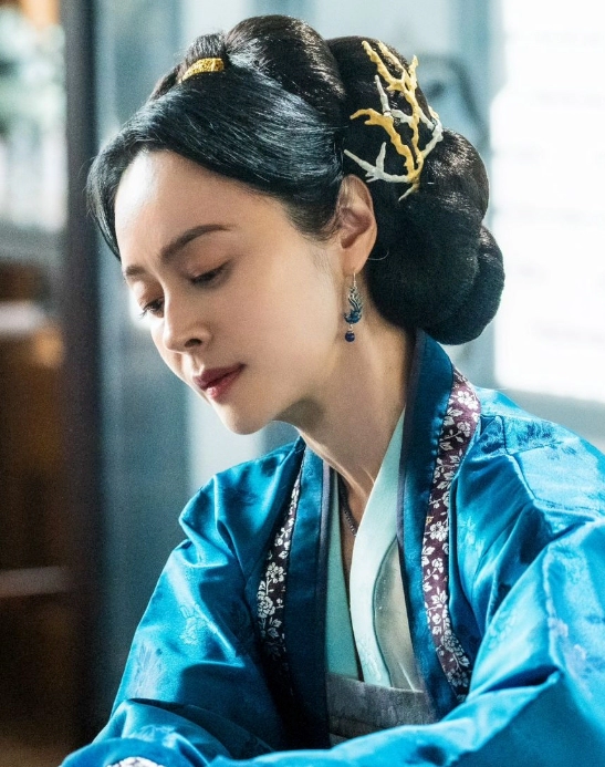 우희진 프로필 나이 고향 학력 배우 경력 인스타