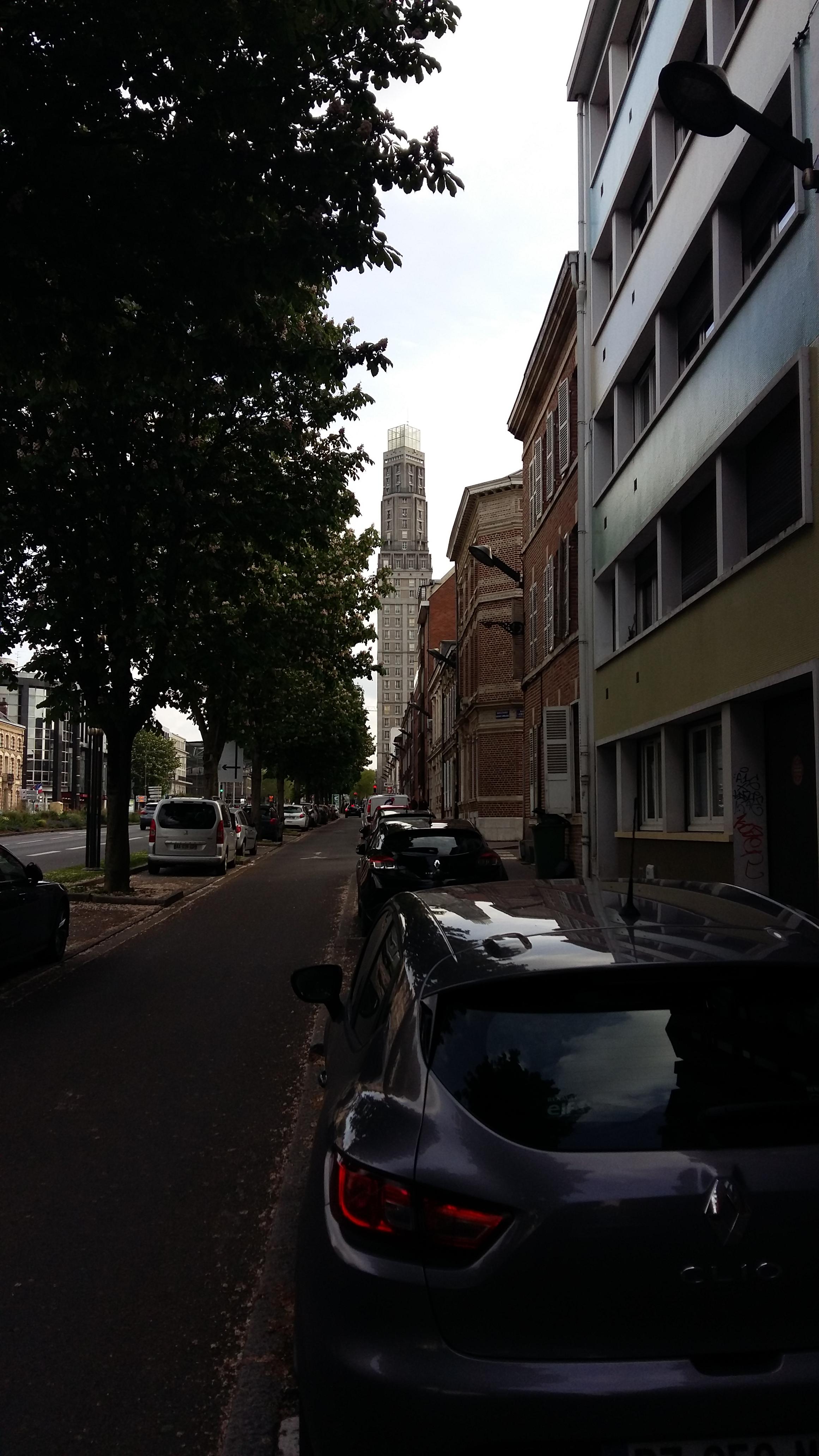 프랑스 아미앵 멀리서 본 투르 페레