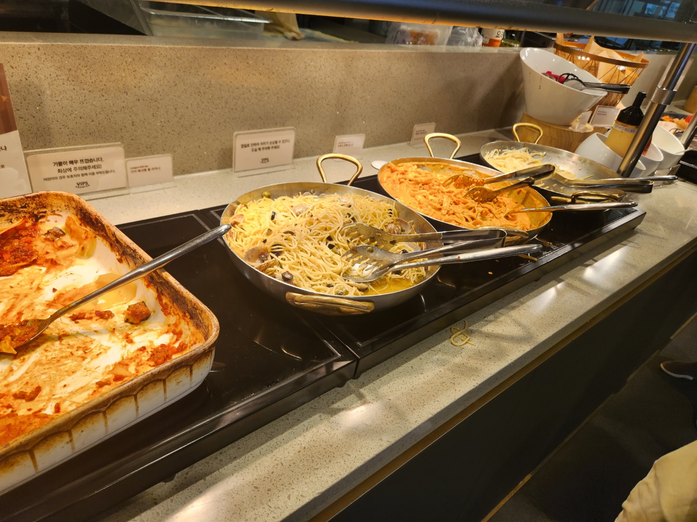 빕스 샐러드바 가격 프리미어 빕스 송도점 딸기축제, 와인 무료, 주말 런치