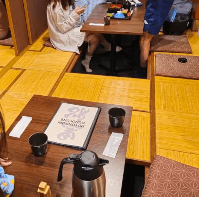 오사카 장어덮밥 맛집 BEST6 도톤보리 쿠로후네 히가시신사이바시점 1