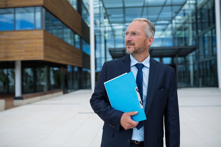 공무원 정년 연장 시행시기