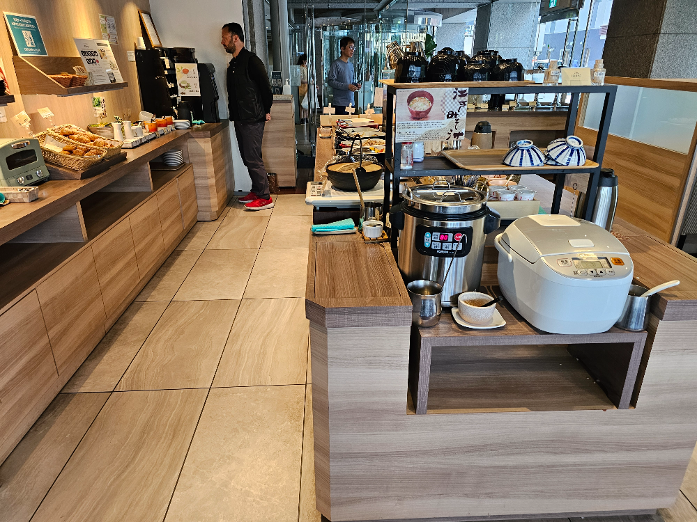 프리미어 호텔 캐빈 신주쿠 식당_02