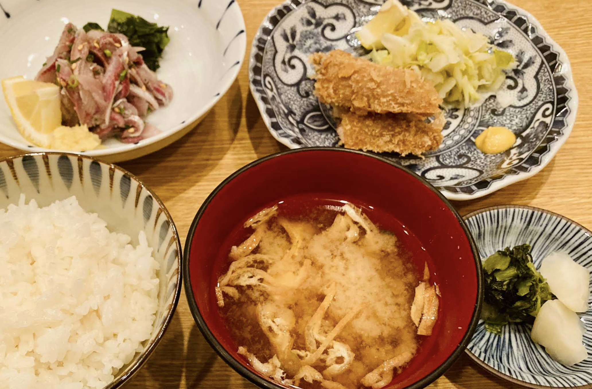 신주쿠 갓포 나카지마 (新宿割烹 中嶋)
미슐랭 1스타 정어리 정식, 단돈 1,000엔?! 😮