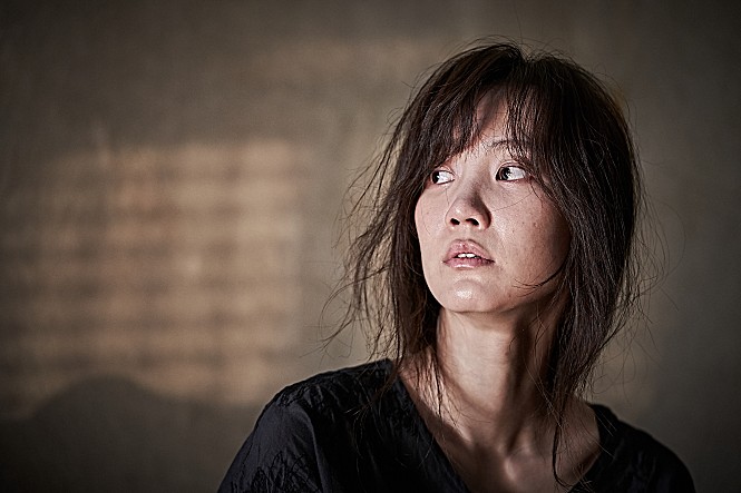 가정폭력을_당하는_미란