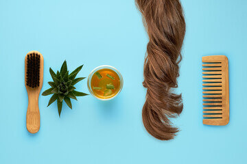 50대 여성의 머릿결 되살리기 – 탈모·두피케어 홈 루틴 추천템