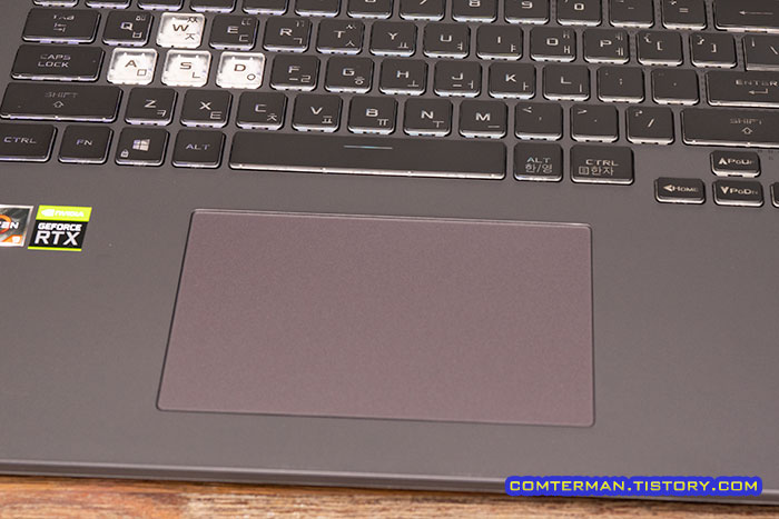 ASUS ROG Strix G713QM-HG119 터치 패드
